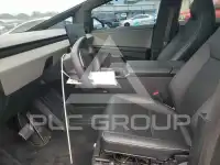 2024 Tesla Cybertruck фото