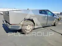2024 Tesla Cybertruck photo