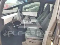 2024 Tesla Cybertruck photo