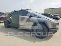 2024 Tesla Cybertruck photo