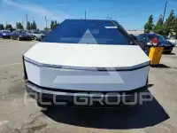 2024 Tesla Cybertruck photo
