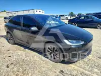2024 Tesla Model X photo