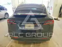 2024 Tesla Model X фото