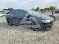 2024 Tesla Model X фото