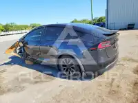 2024 Tesla Model X фото