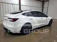 2024 Tesla Model 3 фото