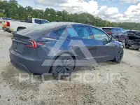 2024 Tesla Model 3 фото
