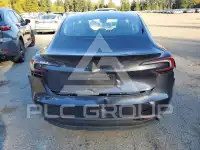 2024 Tesla Model 3 фото