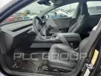 2024 Tesla Model 3 фото