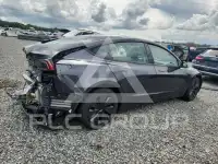 2024 Tesla Model 3 фото