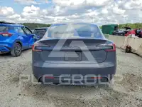 2024 Tesla Model 3 фото