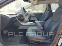 2024 Tesla Model 3 фото