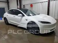 2024 Tesla Model 3 фото
