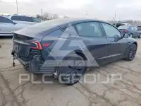 2024 Tesla Model 3 фото