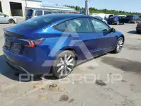 2024 Tesla Model 3 фото
