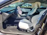 2024 Tesla Model 3 фото