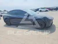 2024 Tesla Model 3 фото