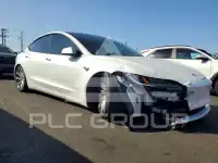 2024 Tesla Model 3 фото