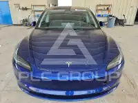 2024 Tesla Model 3 фото