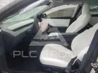 2024 Tesla Model 3 фото