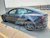 2024 Tesla Model 3 фото