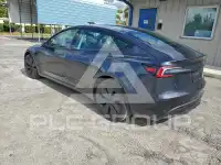 2024 Tesla Model 3 фото