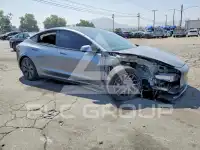 2024 Tesla Model 3 фото