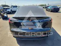 2024 Tesla Model 3 фото