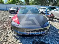 2024 Tesla Model 3 фото