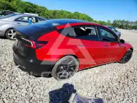 2024 Tesla Model 3 фото