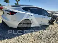 2024 Tesla Model 3 фото