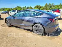 2024 Tesla Model 3 фото