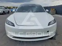 2024 Tesla Model 3 фото