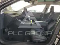 2024 Tesla Model 3 фото