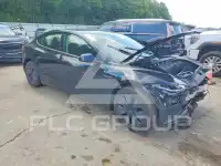 2024 Tesla Model 3 фото