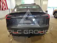 2024 Tesla Model 3 фото