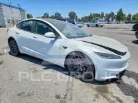 2024 Tesla Model 3 фото
