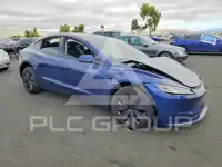 2024 Tesla Model 3 фото