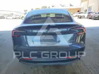 2024 Tesla Model 3 фото