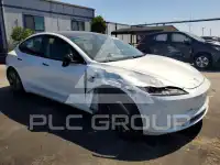 2024 Tesla Model 3 фото