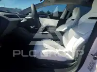 2024 Tesla Model 3 фото