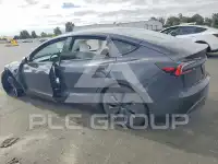 2024 Tesla Model 3 фото
