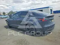 2024 Tesla Model 3 фото