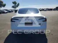 2024 Tesla Model 3 фото