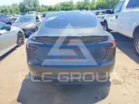 2024 Tesla Model 3 фото