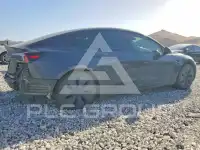 2024 Tesla Model 3 фото