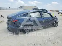 2024 Tesla Model 3 фото