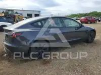 2024 Tesla Model 3 фото