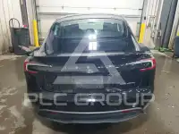 2024 Tesla Model 3 фото
