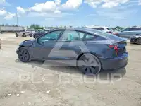 2024 Tesla Model 3 фото